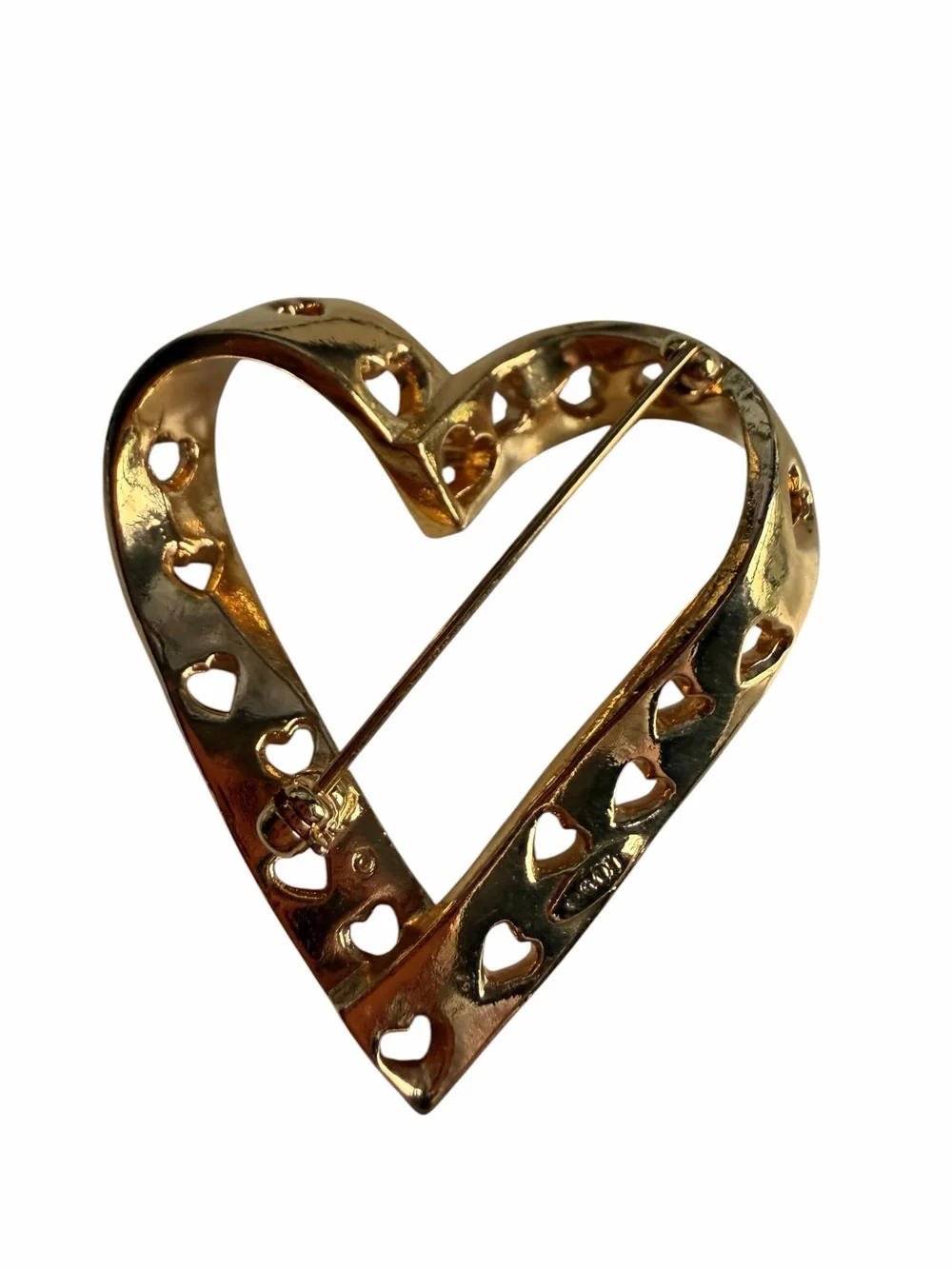 Vintage Avon Gold Tone Open Heart Cutout Brooch Pin Romantic Love Jewelry